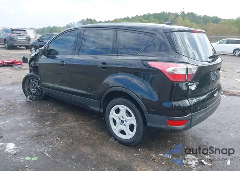 2018 Ford Escape S z USA, uszkodzony, nr VIN 1FMCU0F7XJUC44752